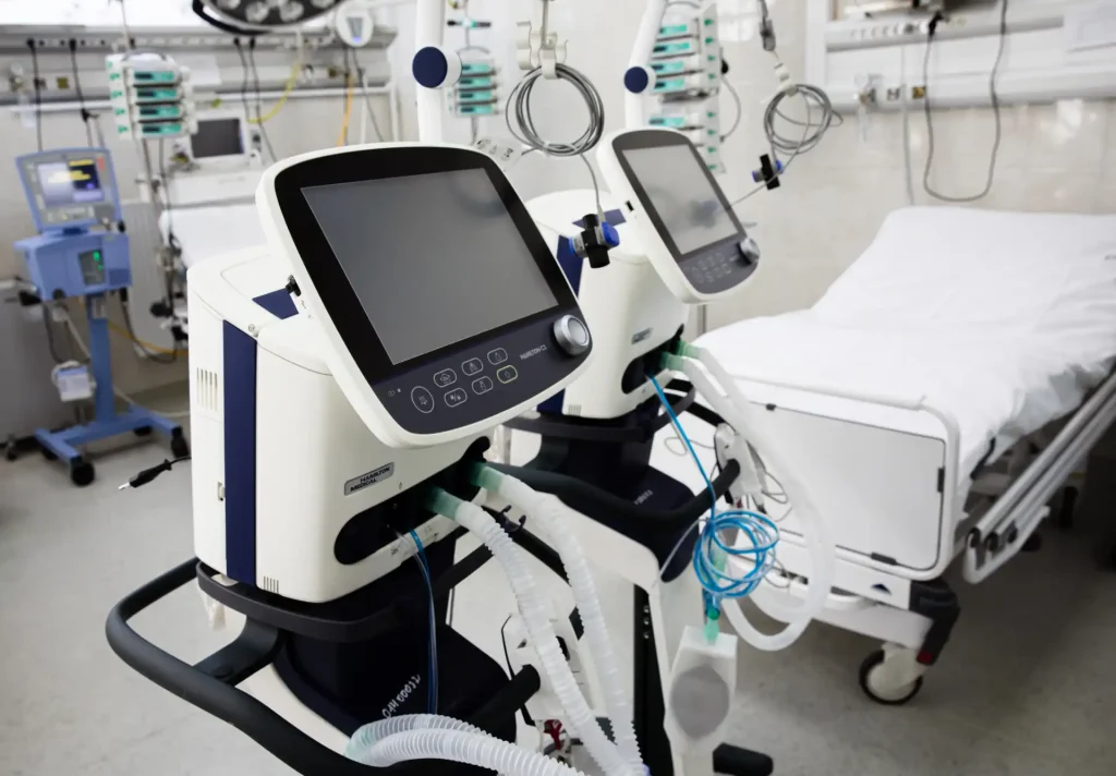 Equipamentos hospitalares e a importância da manutenção preventiva em clínicas